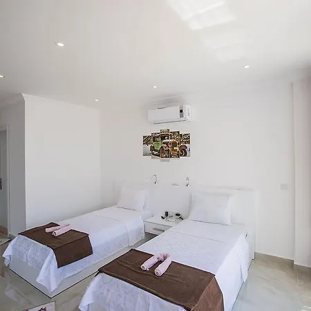 Villa Guelcue Baba *